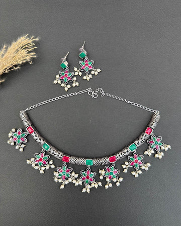 Taaliyaah Necklace Set
