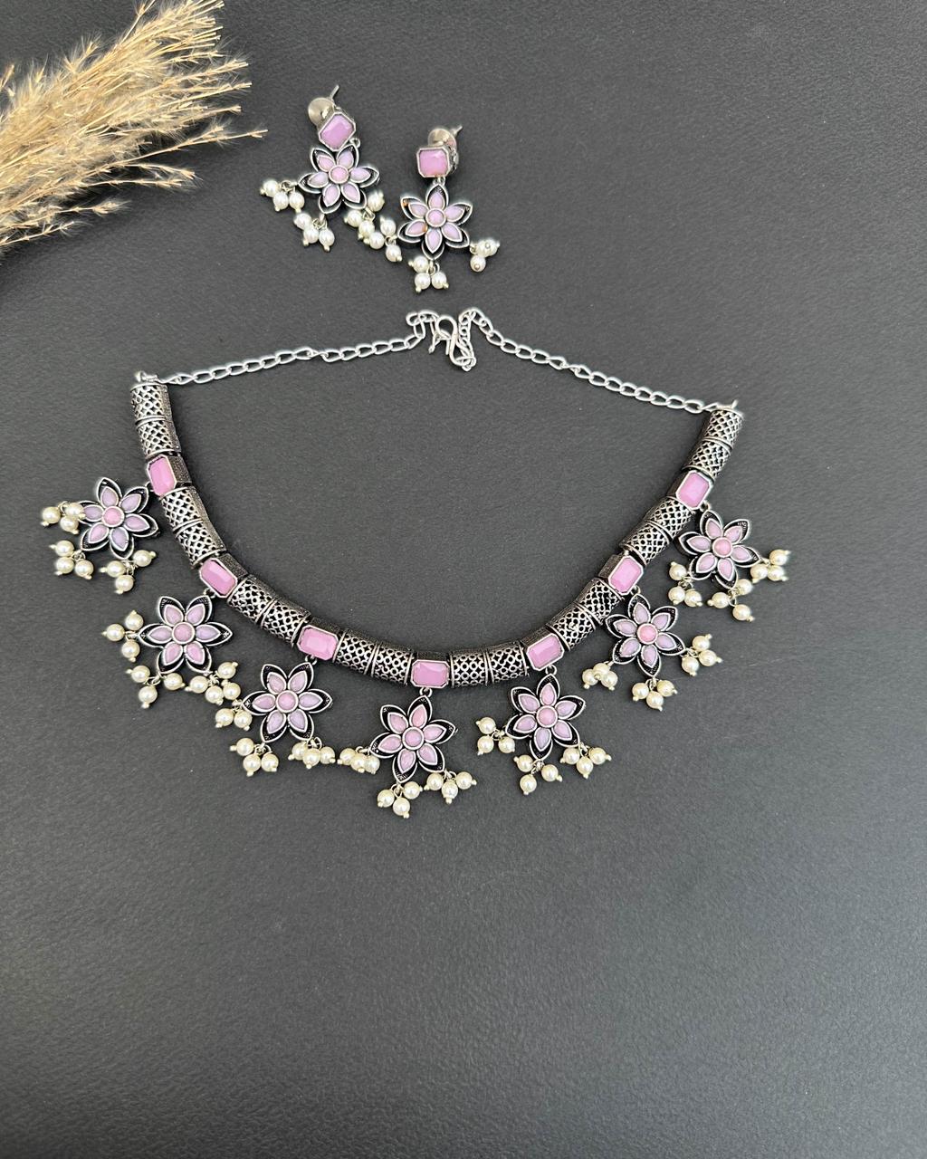 Taaliyaah Necklace Set