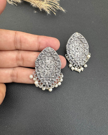 Eaairayah Earrings