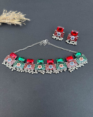 Maaniyaah Choker Set Red & Green