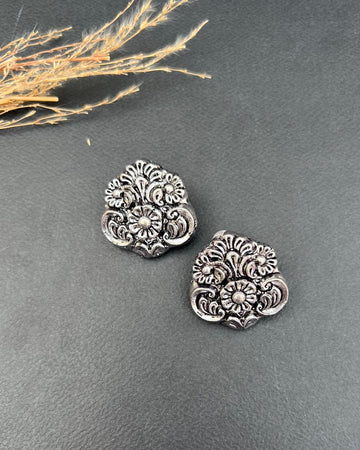 Hiba Earring