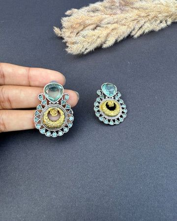 Adila Earrings White