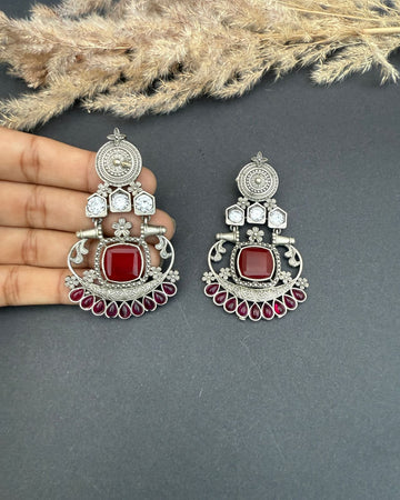 Tavisha Earrings Maroon