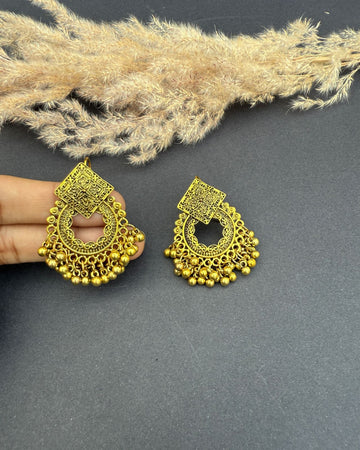 Demi Earrings