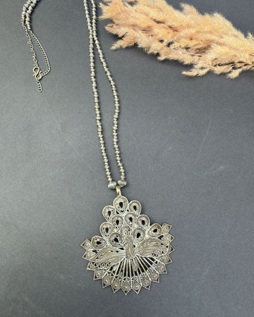 Laairayah Pendant