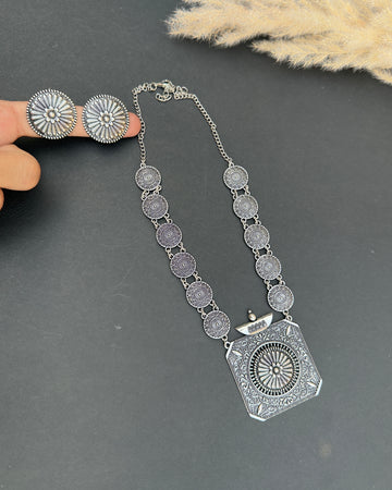 Fae Pendant set