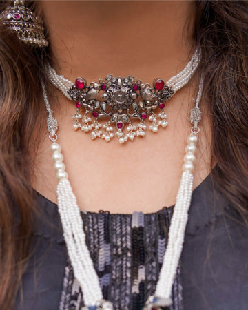 Lab-e-Saahil Choker