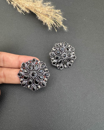 Daairayah Earrings