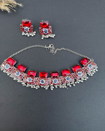 Maaniyaah Choker Set