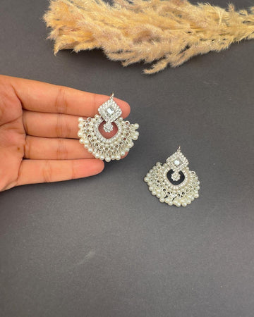 Sindiya Earrings