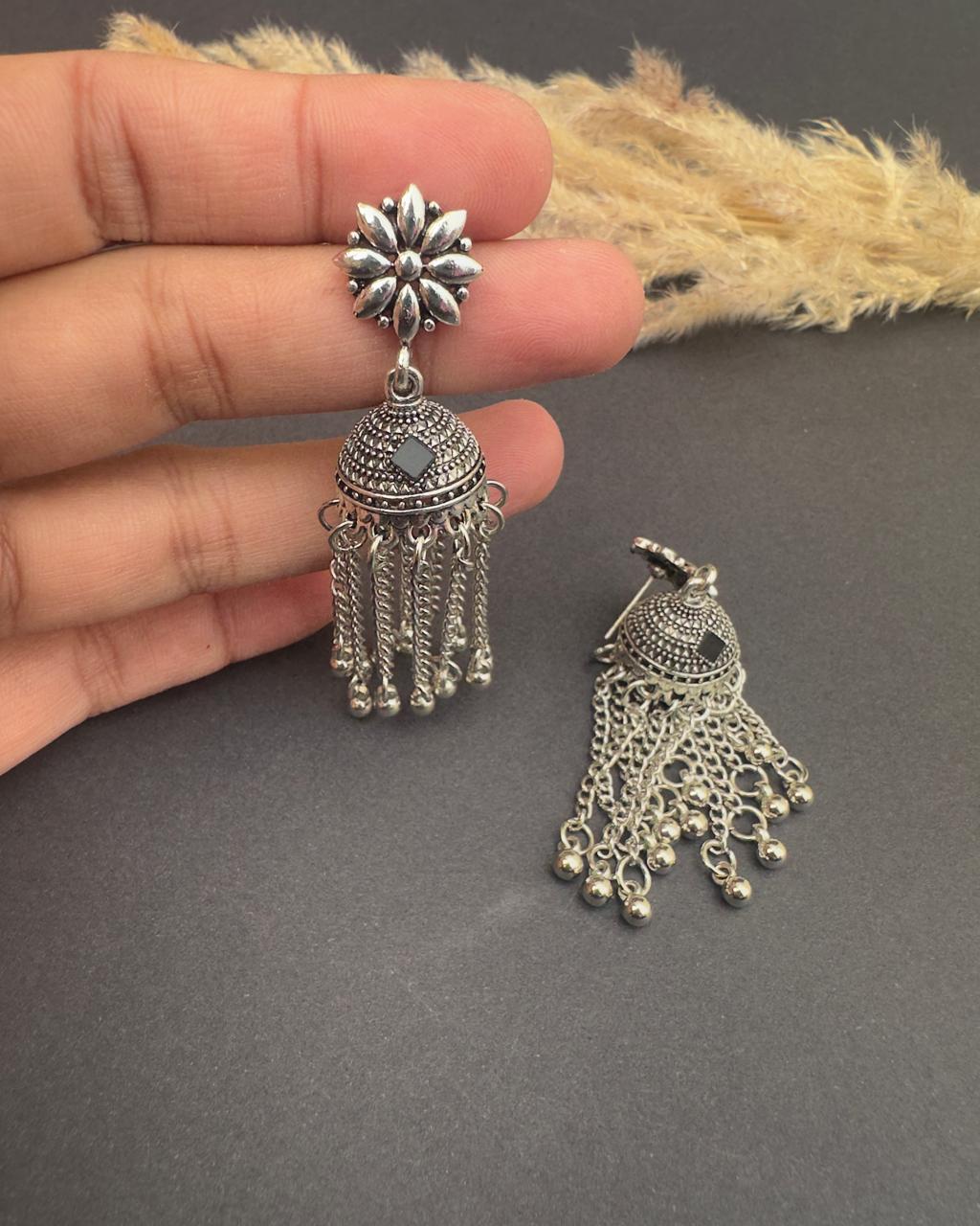 Saniaa Earrings