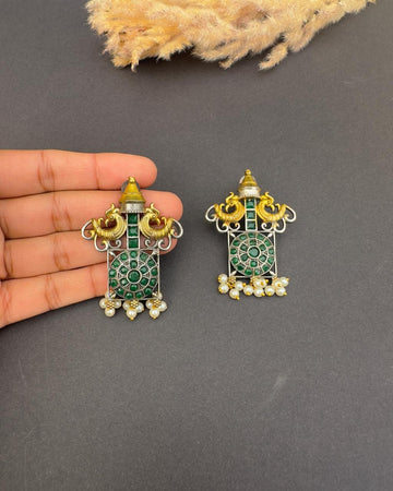 Matin Earrings Green