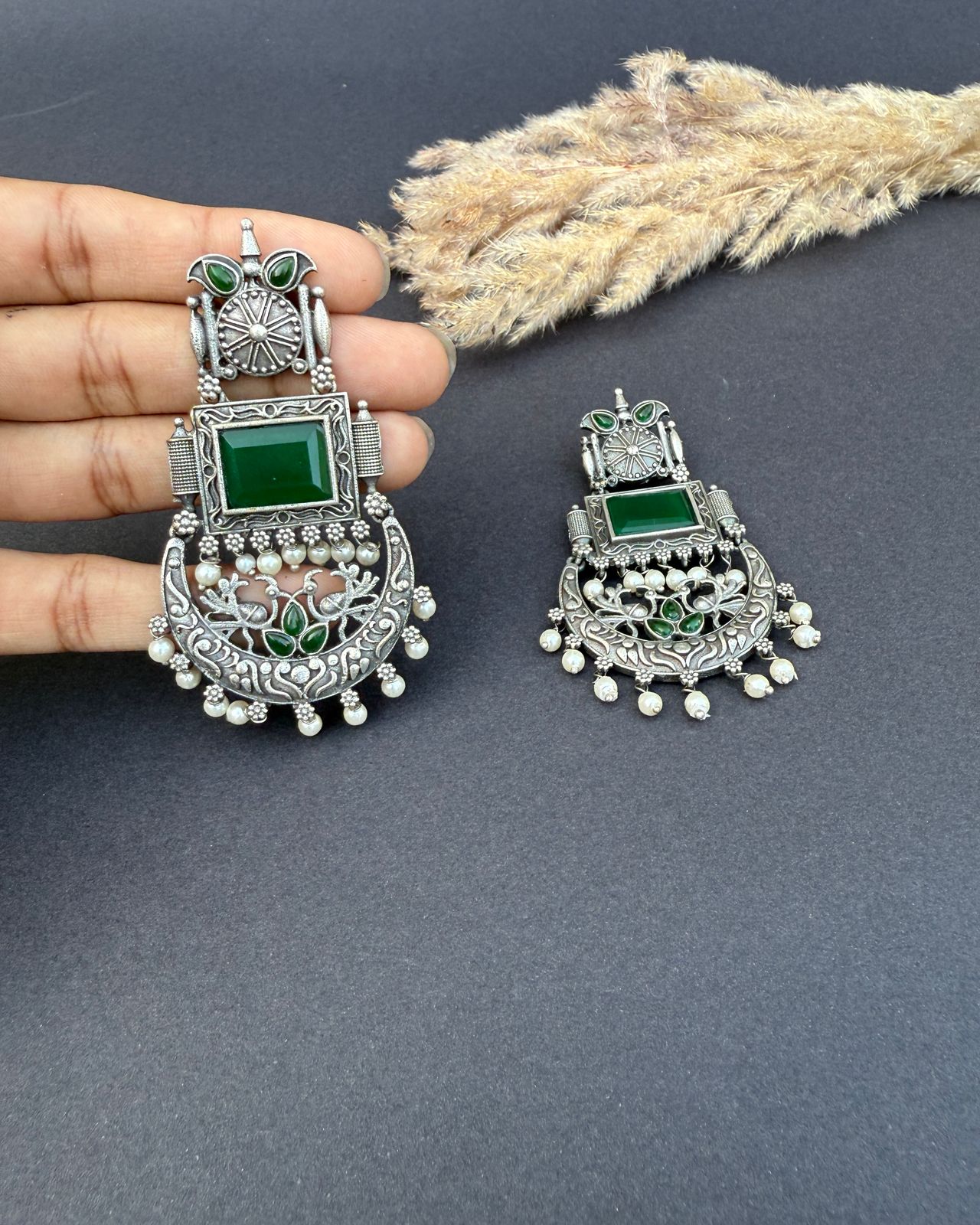 Abiir Earrings Green