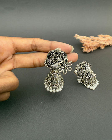 Effat Earrings