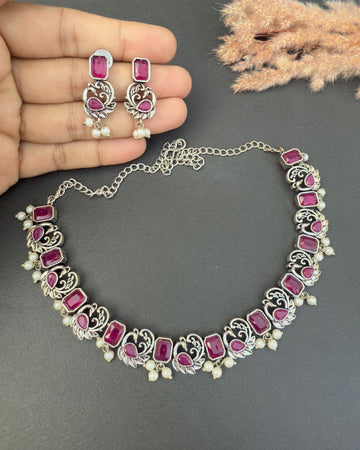 Nehaa Necklace Set
