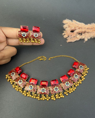 Maaniyaah Choker Set Red