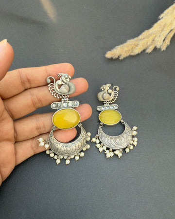 Vaaliyaah Earrings Yellow