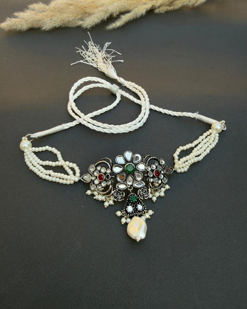 Raha Choker