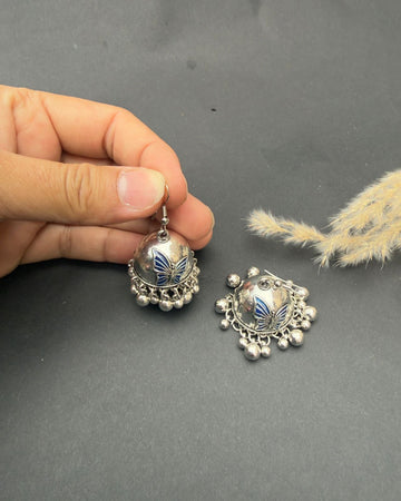 Manya Jhumki