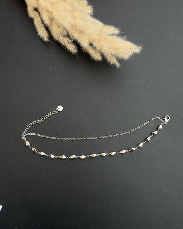 Rue Anklet