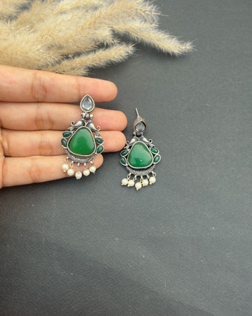 Mehrbano Earrings Green
