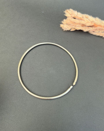 Maila Single feet Kara